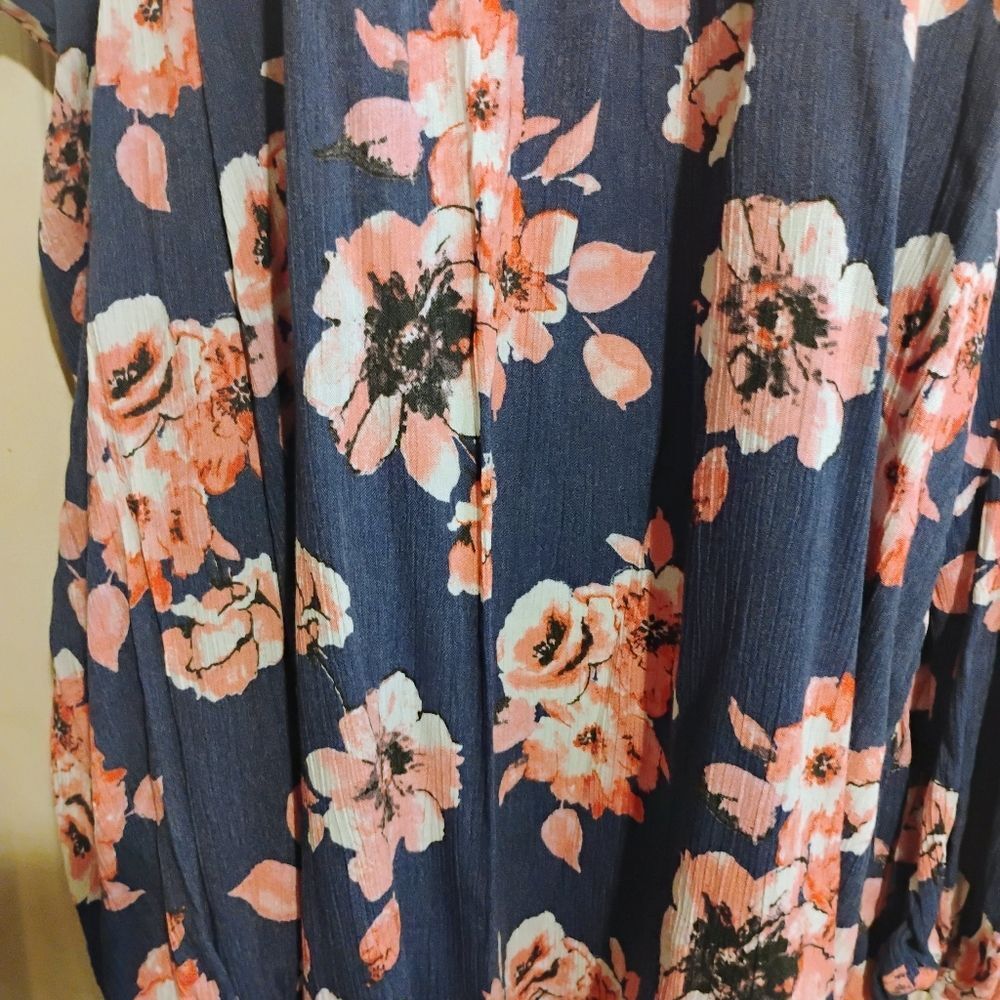 Floral Camisole Top - Navy and Pink - Picture 6 of 9